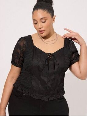 Cotton clip floral smocked crop top torrid size 3 3x